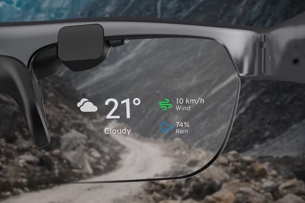 AR overlay on glasses lens